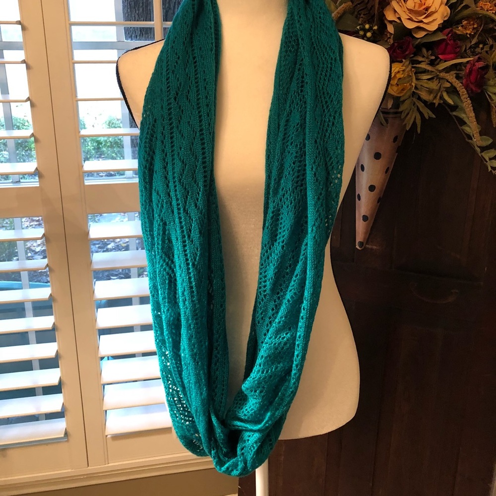Turquoise Infinity Scarf - Picture 2 of 6